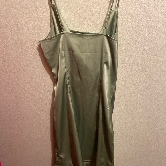 Shein mini dress - Picture 2 of 2